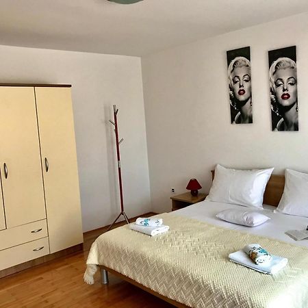 Apartment Adri Rovinj Bagian luar foto