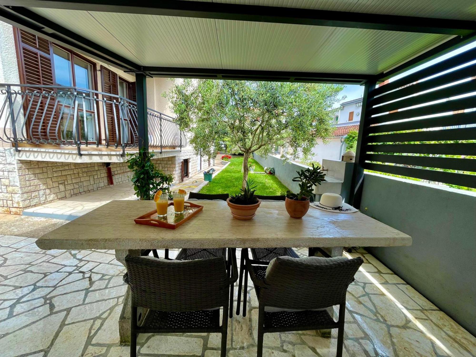 Apartment Adri Rovinj Bagian luar foto